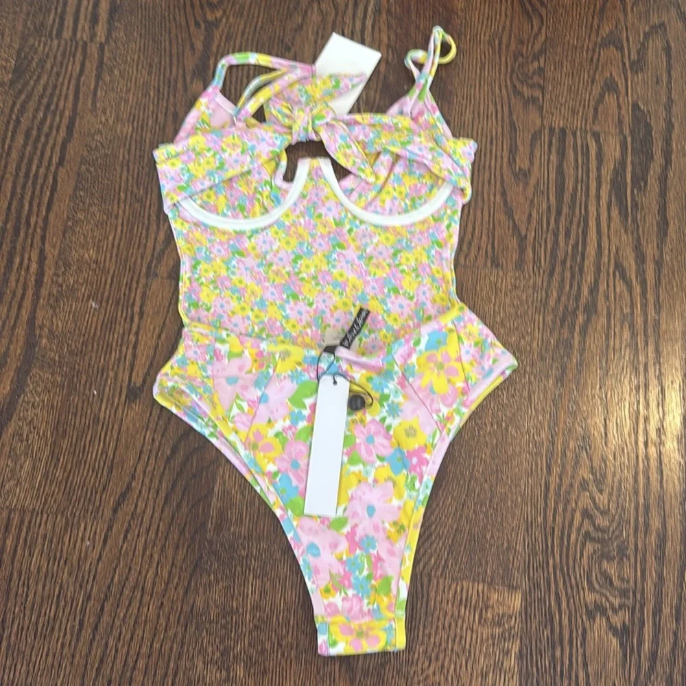 For love and lemons one piece floral swimsuit Sz XS